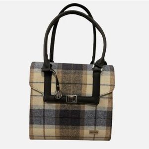 Mucros Weavers Jessica bag. Harris Tweed Hunting Flask in Rust Check.
